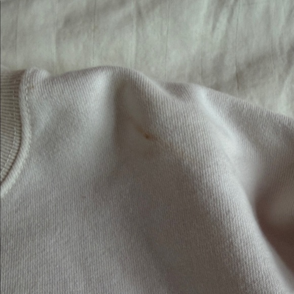 Brandy Melville Cream Sweatshirt - Picture 3 of 4